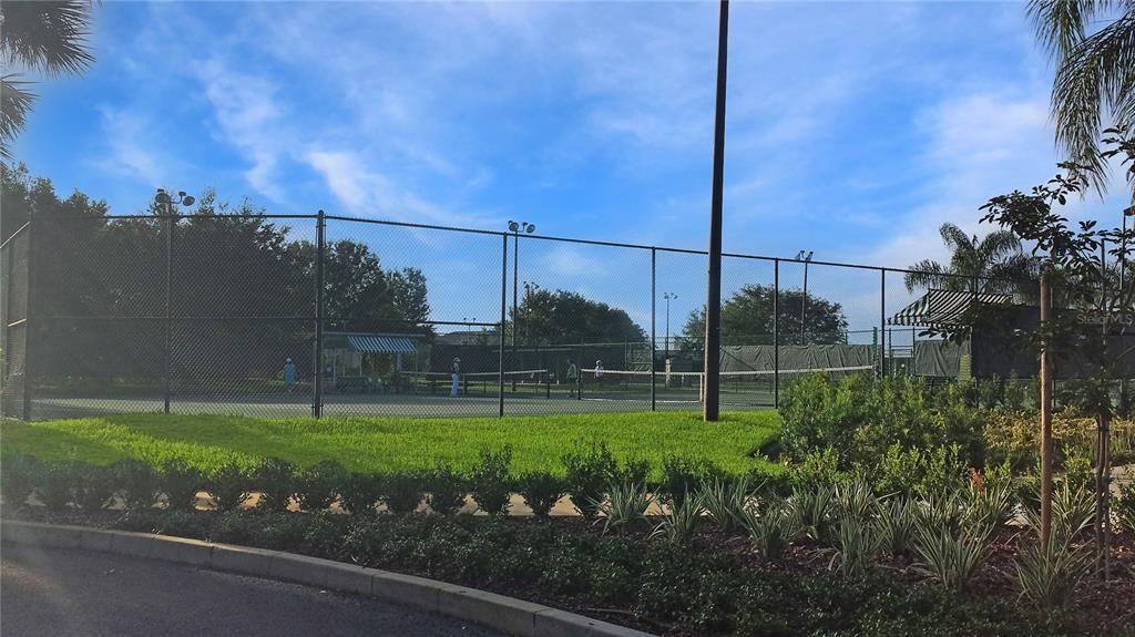 Royal Highlands tennis & pickleball courts