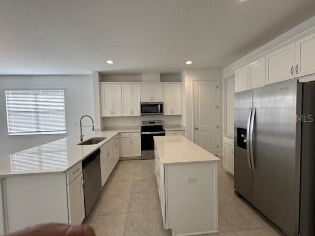 For Rent: $2,995 (3 beds, 2 baths, 1771 Square Feet)