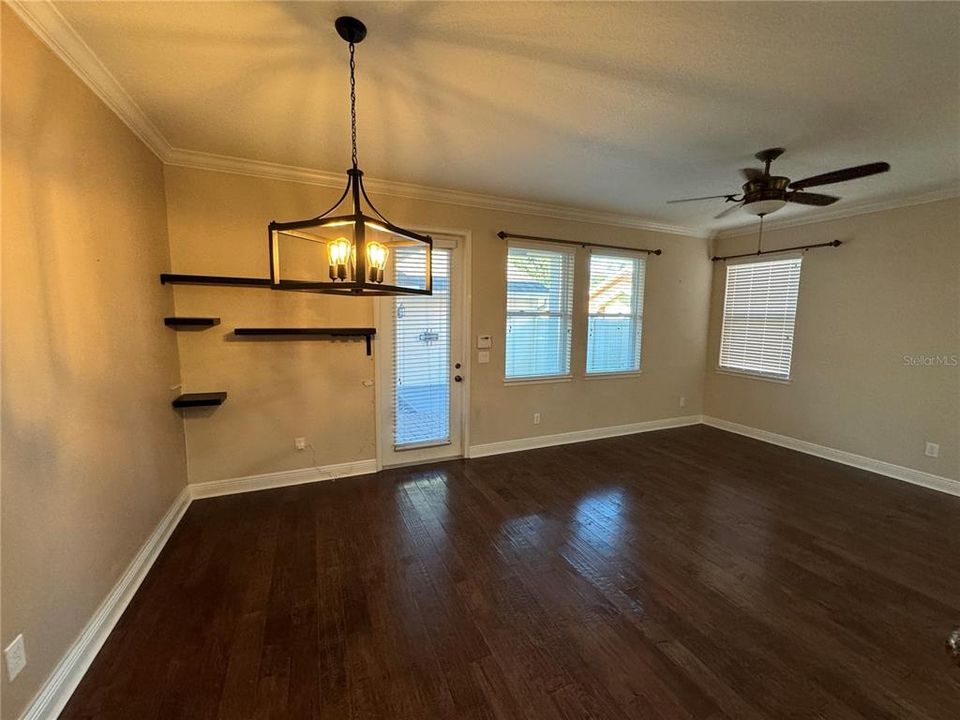 For Rent: $3,000 (4 beds, 3 baths, 1929 Square Feet)