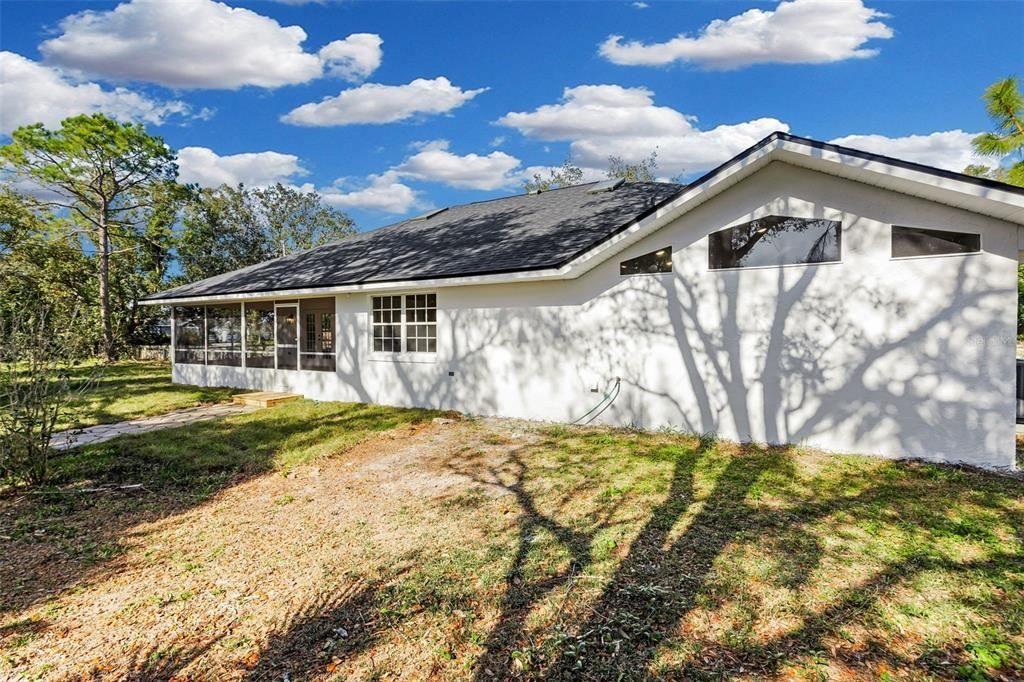 For Sale: $410,000 (3 beds, 2 baths, 1910 Square Feet)