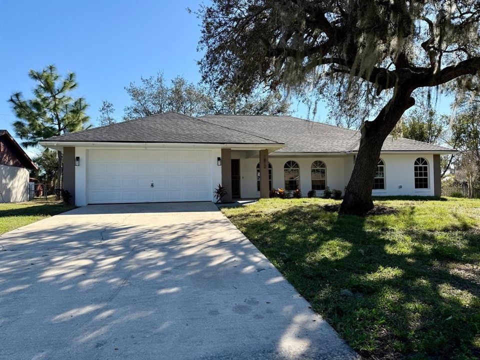 For Sale: $410,000 (3 beds, 2 baths, 1910 Square Feet)