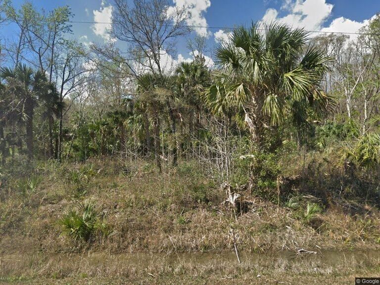 Vendido Recientemente: $10,000 (1.14 acres)