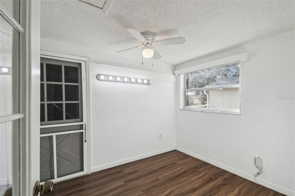 For Sale: $259,900 (3 beds, 2 baths, 1640 Square Feet)