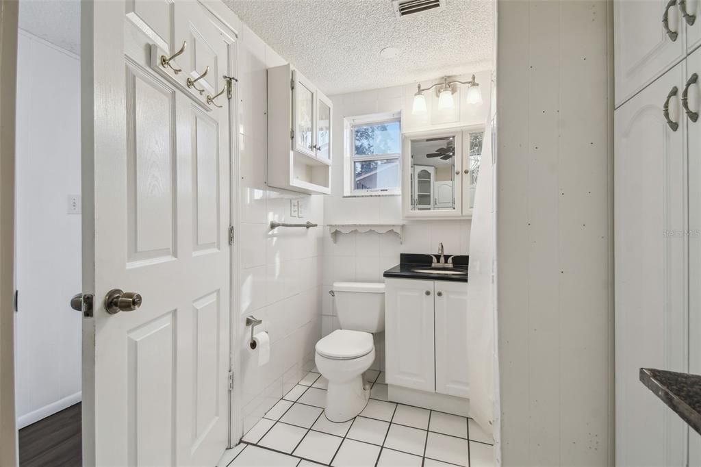 For Sale: $259,900 (3 beds, 2 baths, 1640 Square Feet)