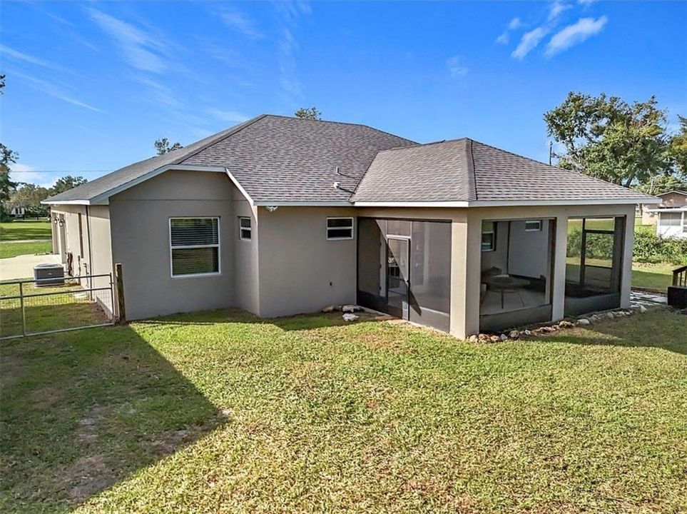 For Sale: $519,000 (3 beds, 2 baths, 1934 Square Feet)