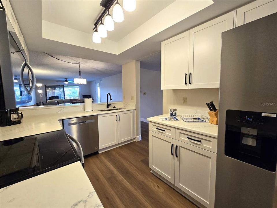 For Sale: $285,000 (2 beds, 2 baths, 1125 Square Feet)