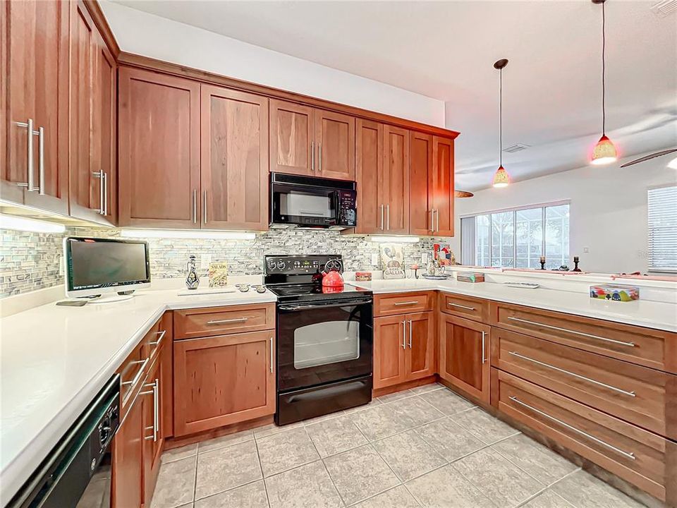 For Sale: $479,000 (2 beds, 2 baths, 2388 Square Feet)