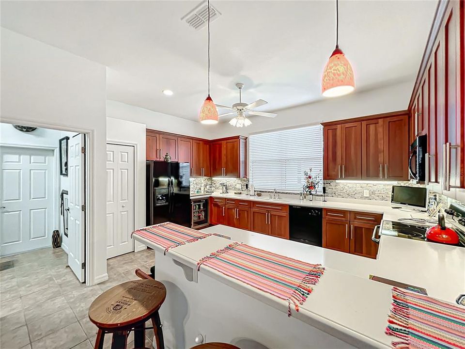 For Sale: $479,000 (2 beds, 2 baths, 2388 Square Feet)