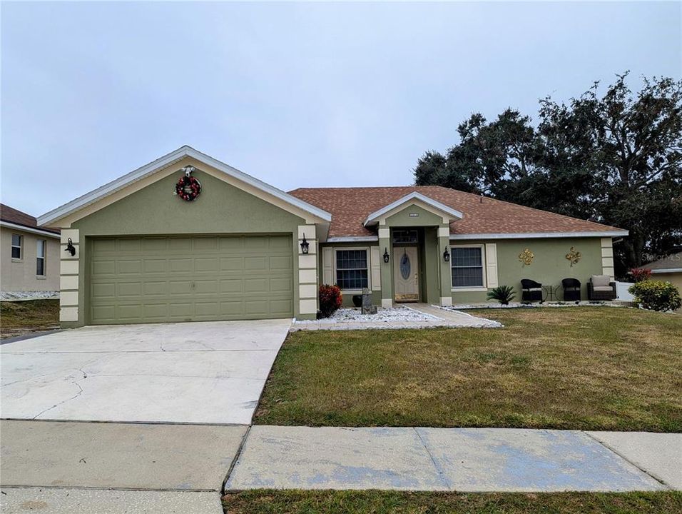 For Sale: $390,000 (3 beds, 2 baths, 1861 Square Feet)