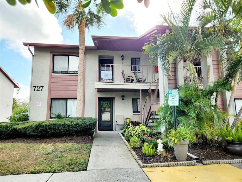 For Sale: $230,000 (2 beds, 2 baths, 980 Square Feet)