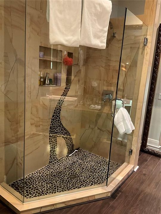 En Renta: $6,700 (3 camas, 2 baños, 2260 Pies cuadrados)