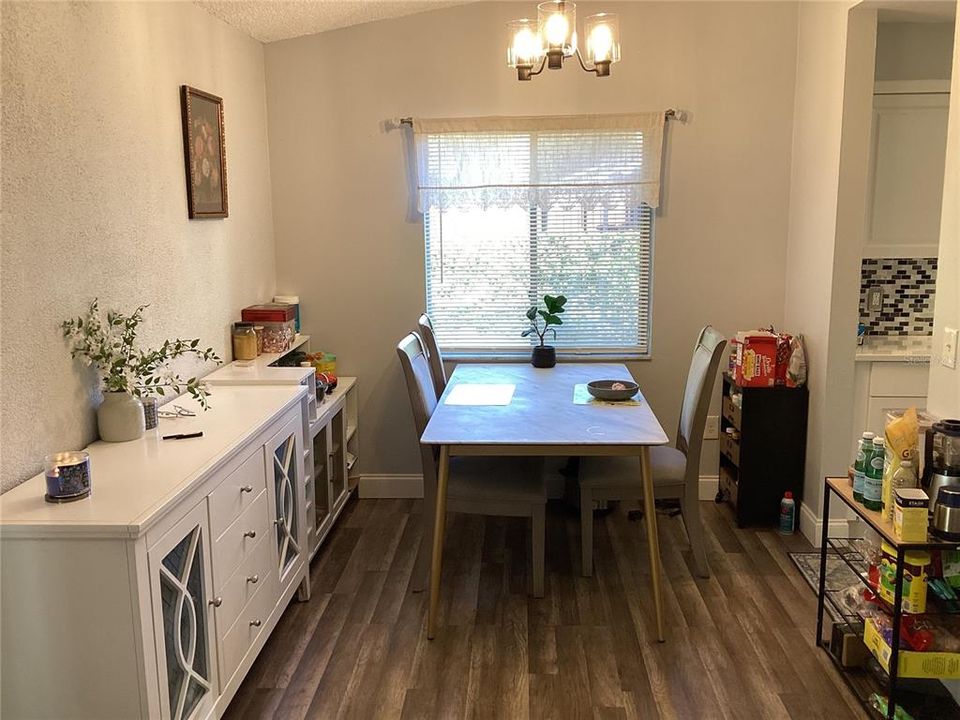 En Venta: $299,000 (3 camas, 2 baños, 1110 Pies cuadrados)