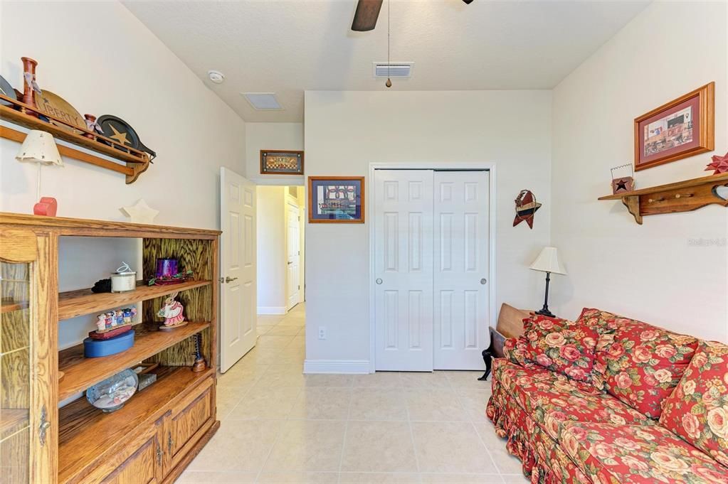 For Sale: $405,000 (4 beds, 2 baths, 1863 Square Feet)