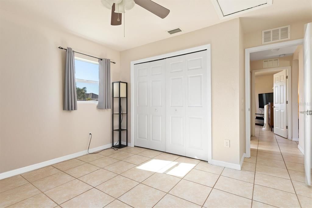 For Sale: $399,000 (3 beds, 2 baths, 1644 Square Feet)