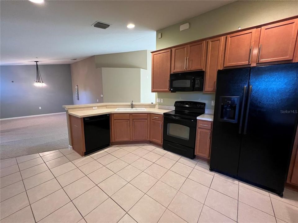 For Rent: $2,000 (2 beds, 2 baths, 1771 Square Feet)