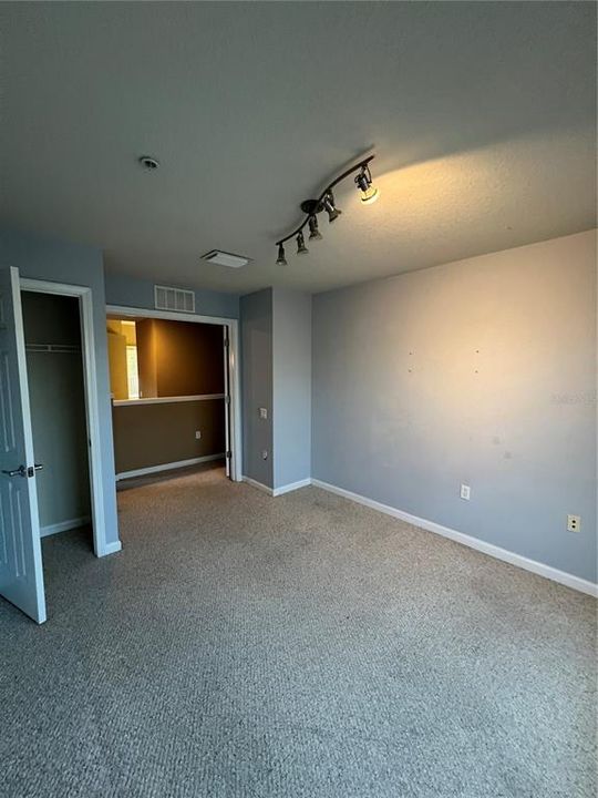 For Rent: $2,000 (2 beds, 2 baths, 1771 Square Feet)