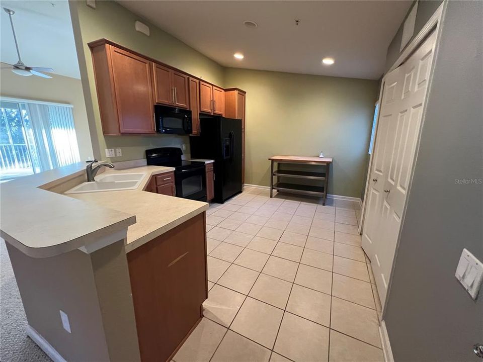 For Rent: $2,000 (2 beds, 2 baths, 1771 Square Feet)