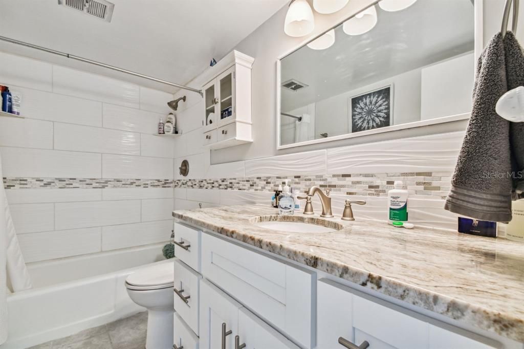 For Sale: $529,000 (2 beds, 1 baths, 975 Square Feet)