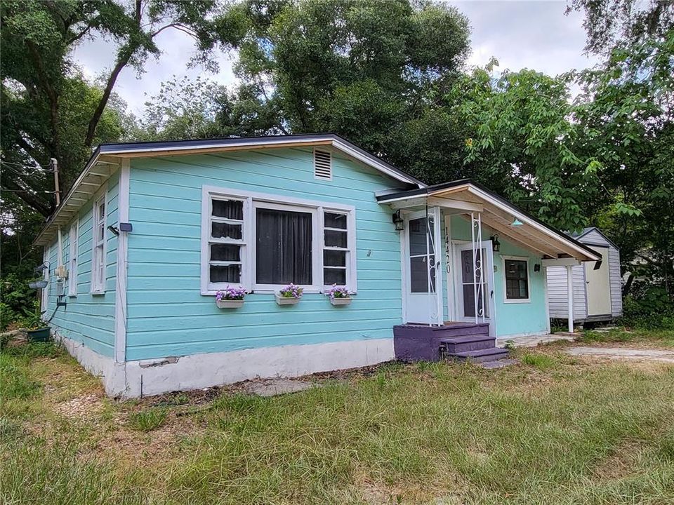 For Sale: $116,000 (3 beds, 2 baths, 1044 Square Feet)