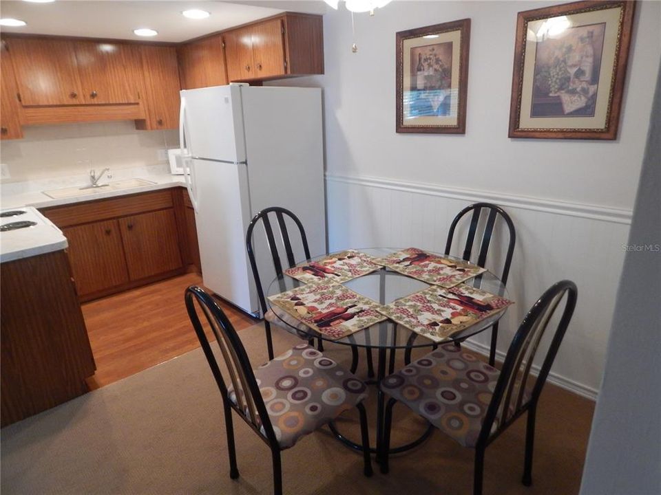 Kitchen/Dinette areas