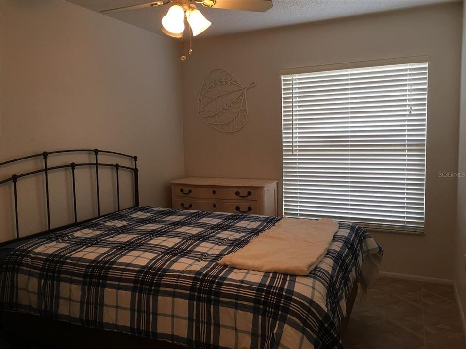 2nd bedroom