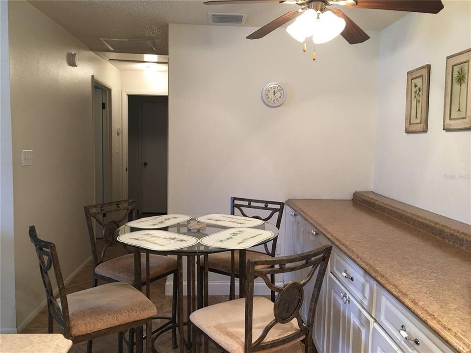 Dinette/Laundry counter/hallway to bedrooms