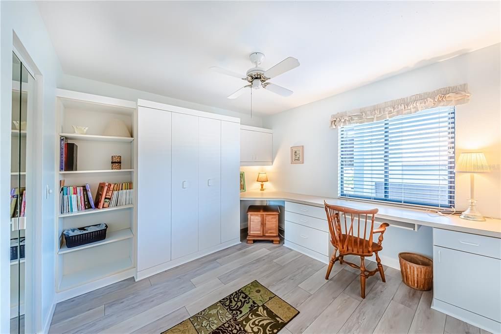 2nd Bedroom with Murphy bed