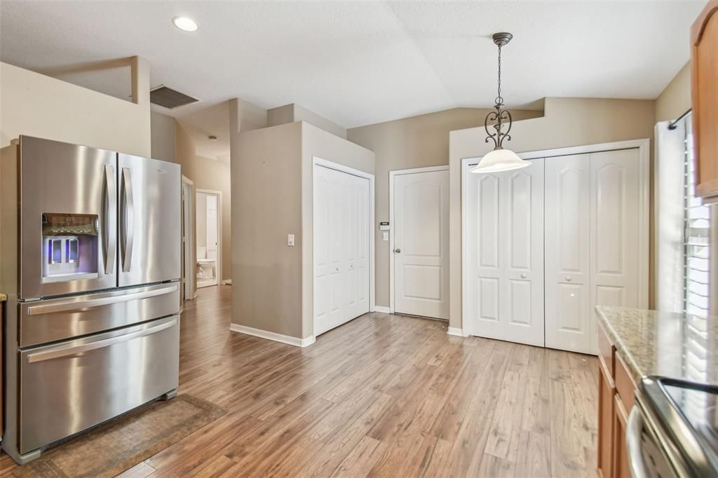 For Sale: $359,000 (3 beds, 2 baths, 1620 Square Feet)