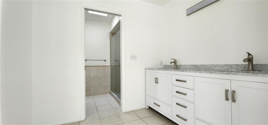 For Rent: $3,500 (3 beds, 2 baths, 1752 Square Feet)