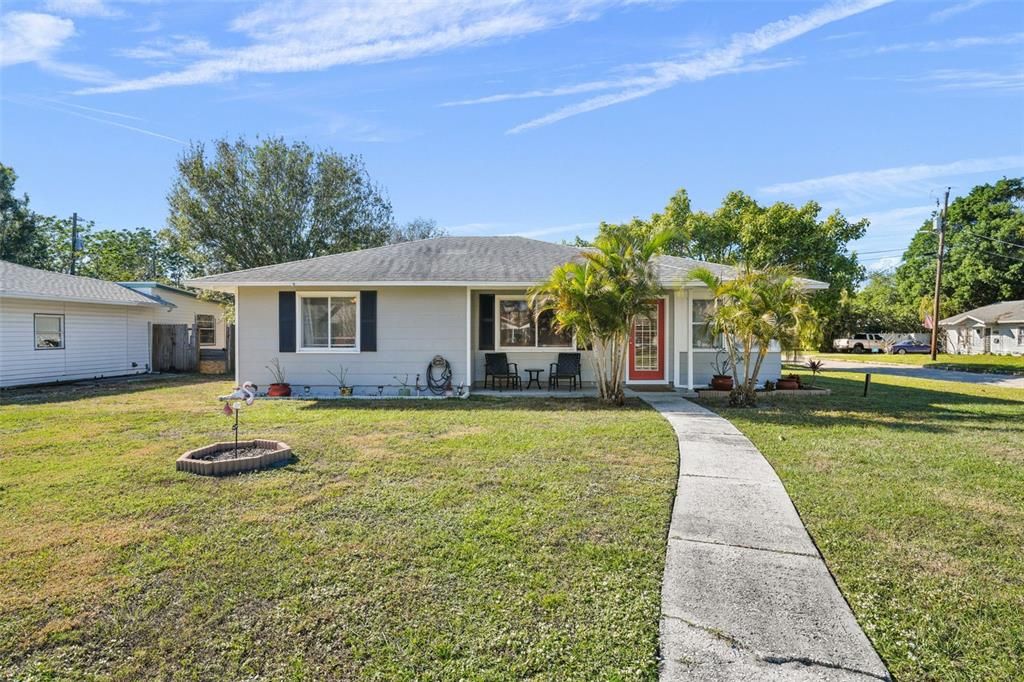 For Sale: $315,000 (3 beds, 1 baths, 1016 Square Feet)