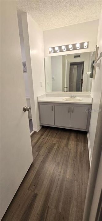 For Rent: $1,695 (2 beds, 2 baths, 1002 Square Feet)