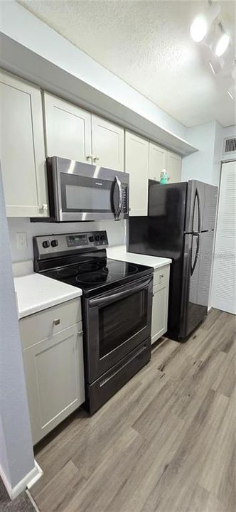 For Rent: $1,695 (2 beds, 2 baths, 1002 Square Feet)