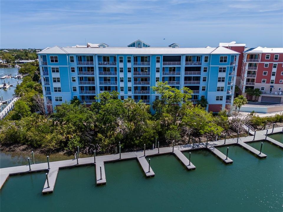 For Sale: $675,000 (3 beds, 2 baths, 1773 Square Feet)