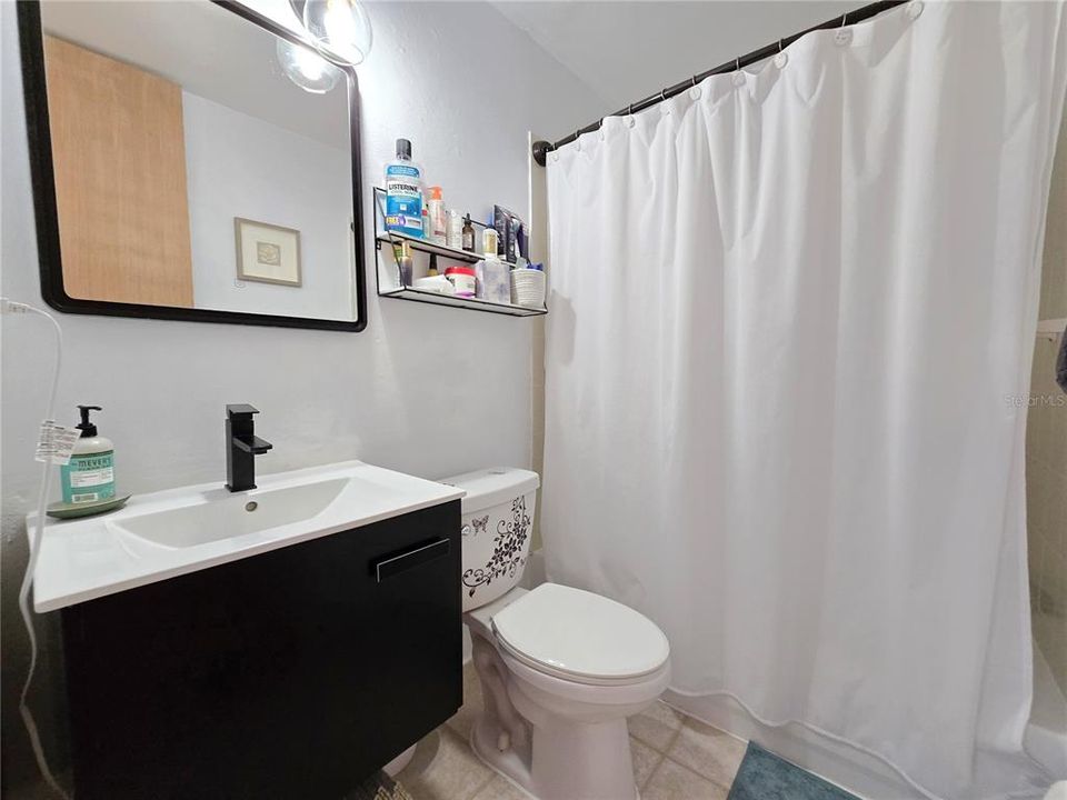 For Sale: $185,000 (3 beds, 2 baths, 1255 Square Feet)