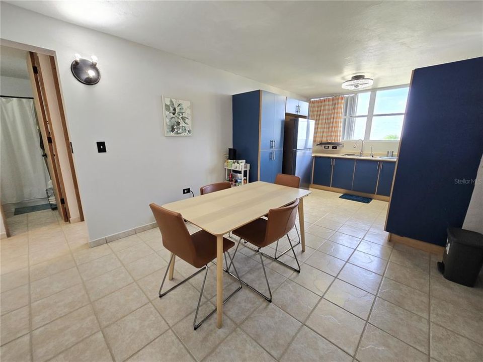 For Sale: $185,000 (3 beds, 2 baths, 1255 Square Feet)