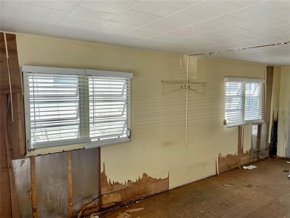 На продажу: $150,000 (2 спален, 1 ванн, 684 Квадратных фут)