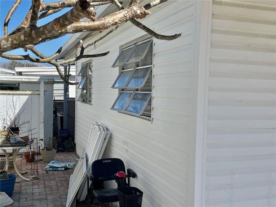 На продажу: $150,000 (2 спален, 1 ванн, 684 Квадратных фут)