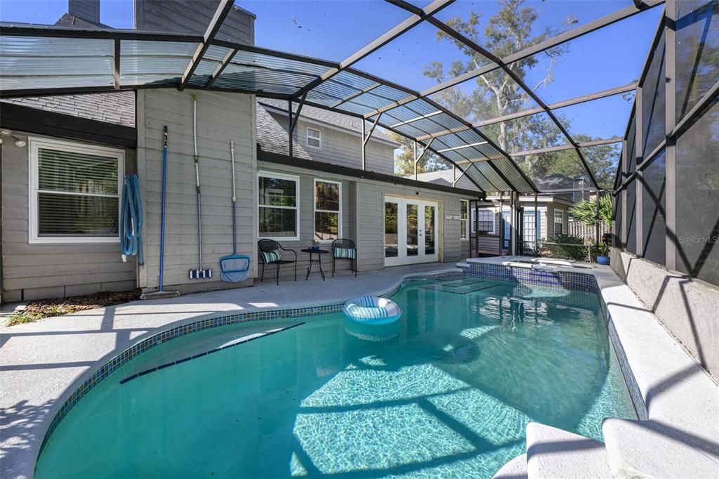 Stunning pool with spa. Both the pool/spa are heated.