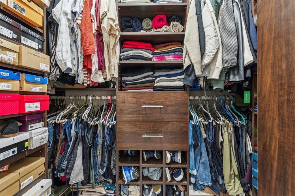 Custom closet Built-ins