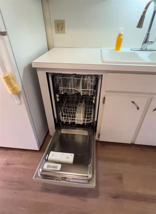 Clean Dishwasher