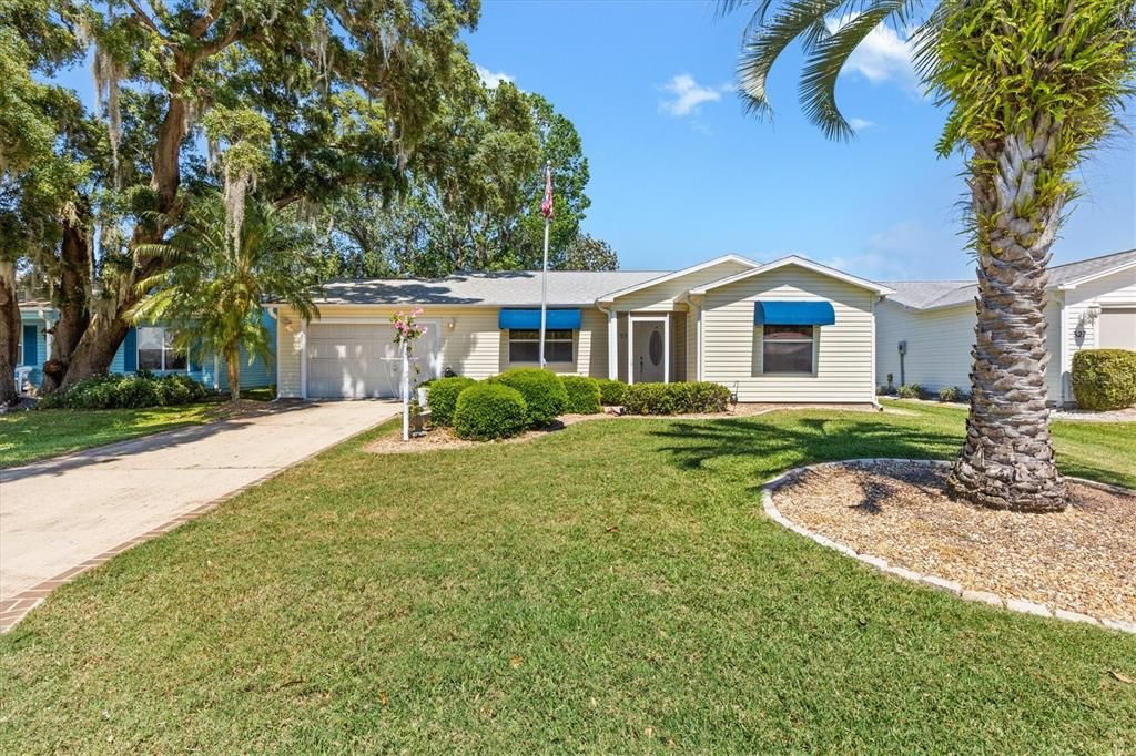 Recently Sold: $302,500 (2 beds, 2 baths, 1180 Square Feet)