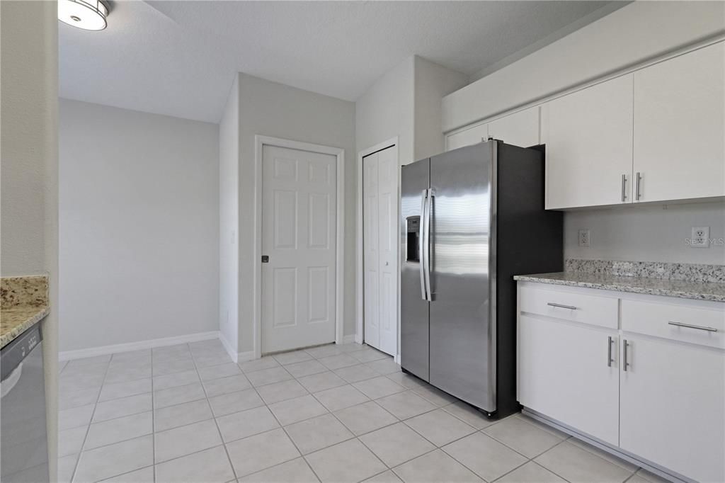 Closet pantry