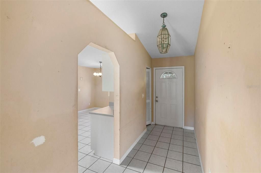 For Sale: $269,900 (3 beds, 2 baths, 1584 Square Feet)