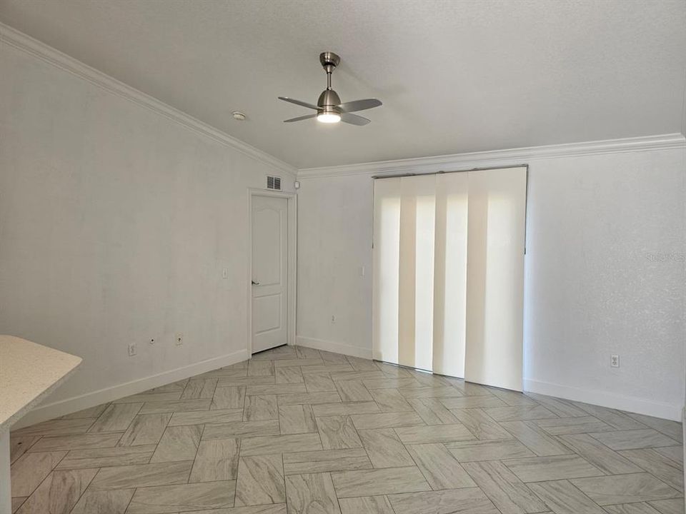 For Rent: $1,900 (3 beds, 2 baths, 1292 Square Feet)