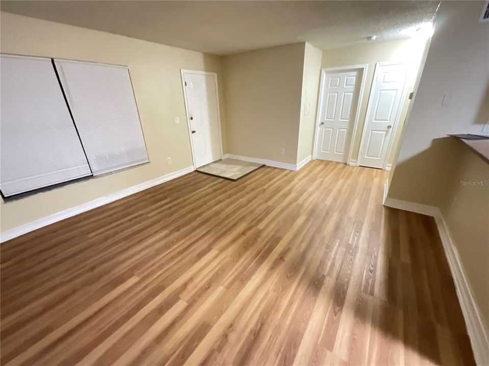 For Rent: $1,499 (2 beds, 1 baths, 800 Square Feet)