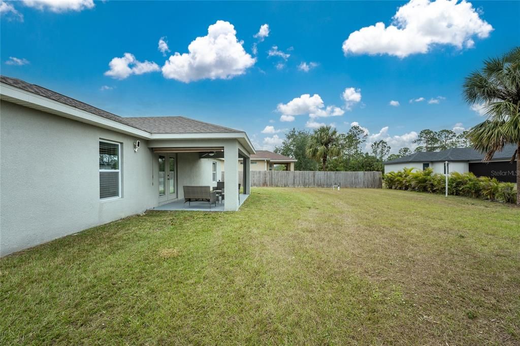 For Sale: $351,000 (3 beds, 2 baths, 1394 Square Feet)