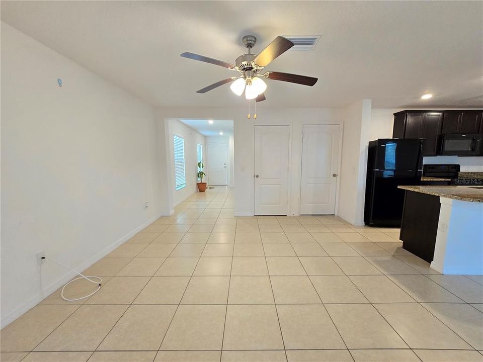 For Rent: $2,800 (4 beds, 3 baths, 1825 Square Feet)