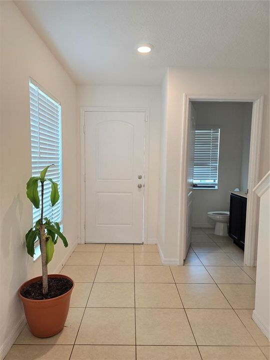 For Rent: $2,800 (4 beds, 3 baths, 1825 Square Feet)