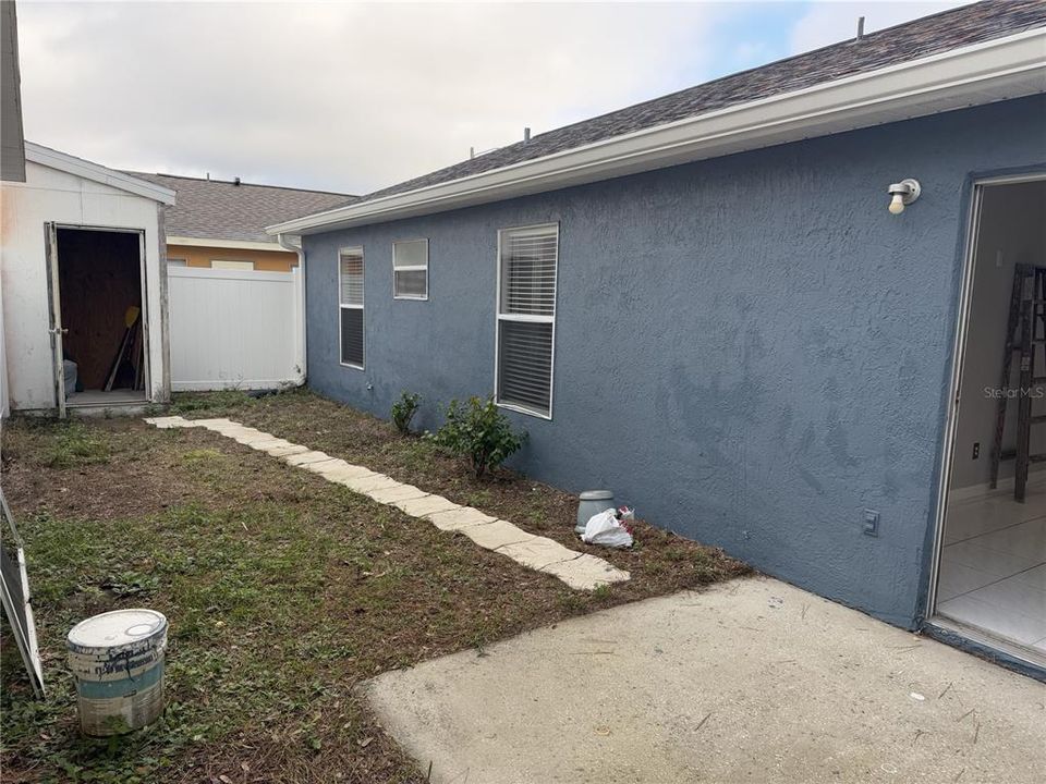 For Rent: $1,995 (3 beds, 2 baths, 1101 Square Feet)