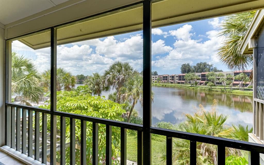 Covered/Screened Lanai overlooking the Lake